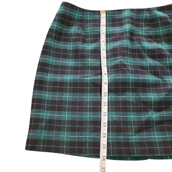 NWT Old Navy Womens Green Tartan Plaid Soft Comfy Size 2 Skirt Academia Holiday - Picture 7 of 8